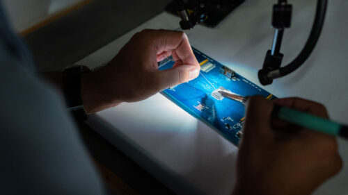 Cybernetik Website Element